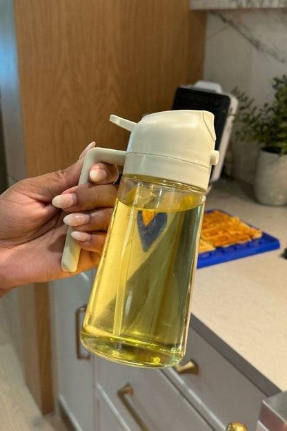 2 in 1 Oil Dispenser – Pour &amp; Spray Cooking Bottle